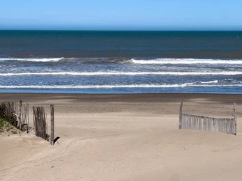 Downpic.cc-2713943729